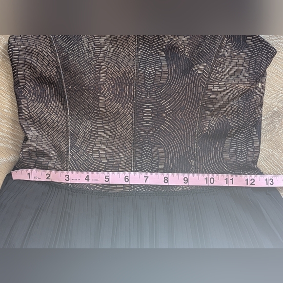 Lululemon City Tank Peplum To Golden Goddess Cashew Black Women's - Picture 9 of 11